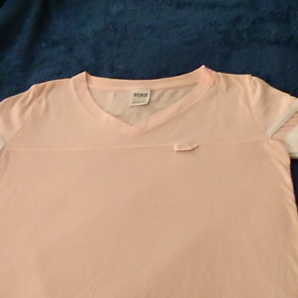 Top - Picture 2 of 2